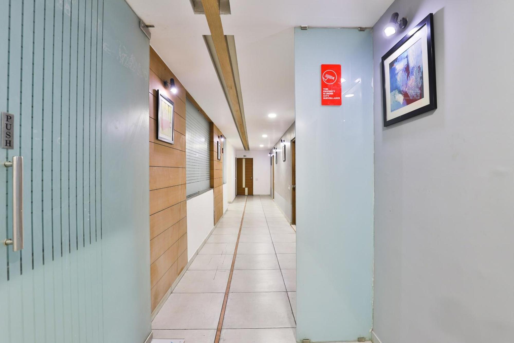 Hotel Ashooka Inn ガンディーナガル エクステリア 写真